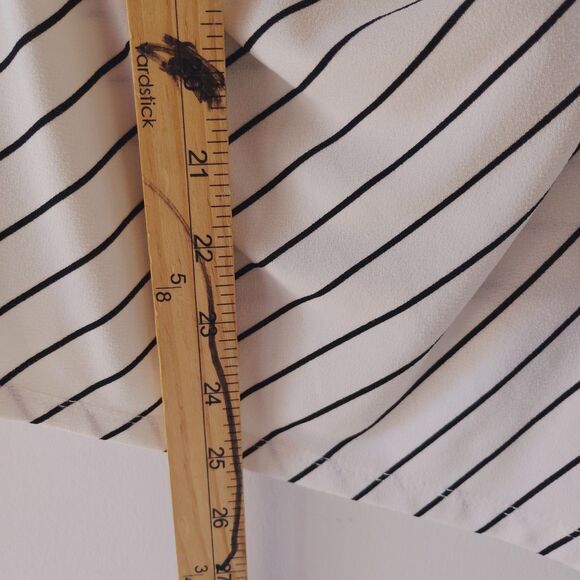 WORTHINGTON Women's Blouse Short Sleeve Striped Print Round Neck Stretch XS Knot - Picture 4 of 5